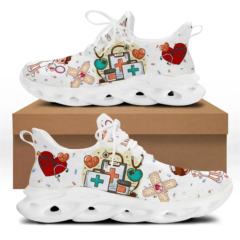 White Sneaker Care Kit - Białe buty pielęgniarskie dla kobiet, urocze
